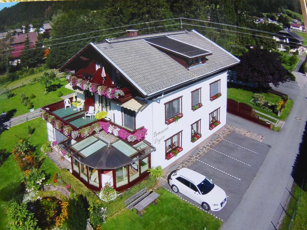 Pension Leyrer Kotschach-Mauthen Exterior photo